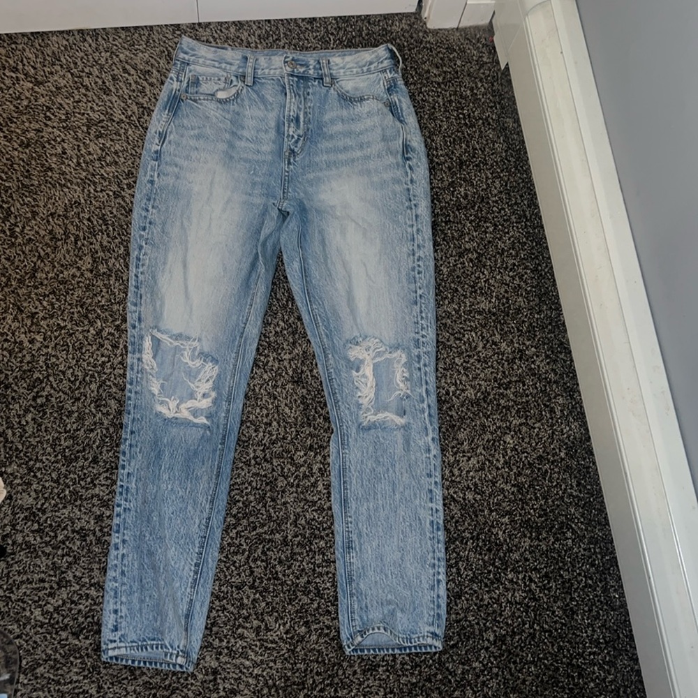 Ripped Mom Jeans